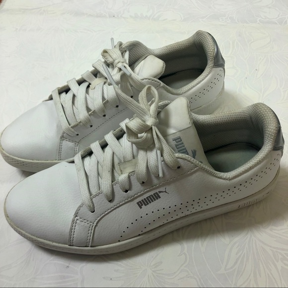 puma women's smash wns perf metallic sneaker